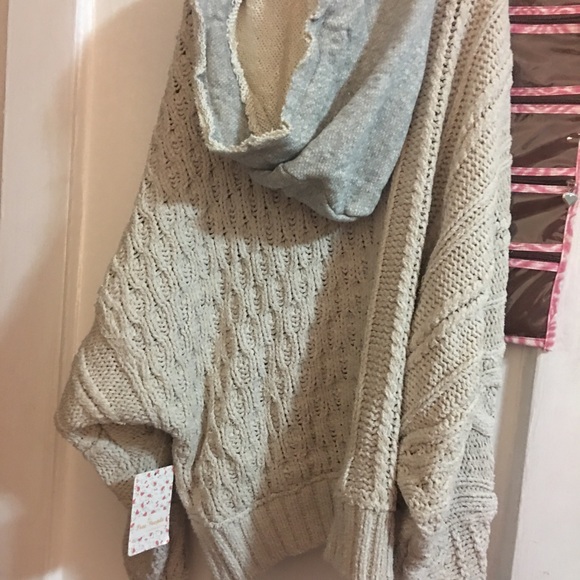 Sweater - Picture 2 of 3